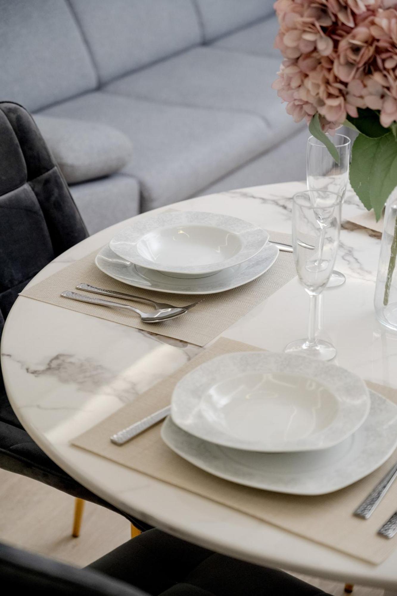 Elegant With Balcony By The Oder River In By Renters Prestige Wrocław