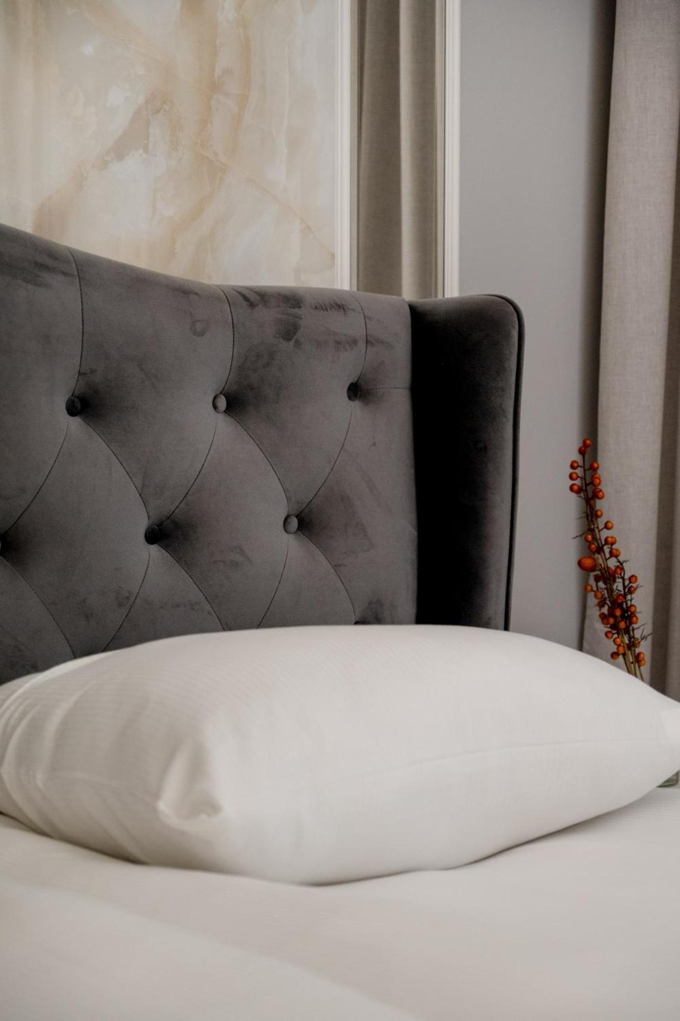 Apartament Elegant With Balcony By The Oder River In By Renters Prestige Wrocław