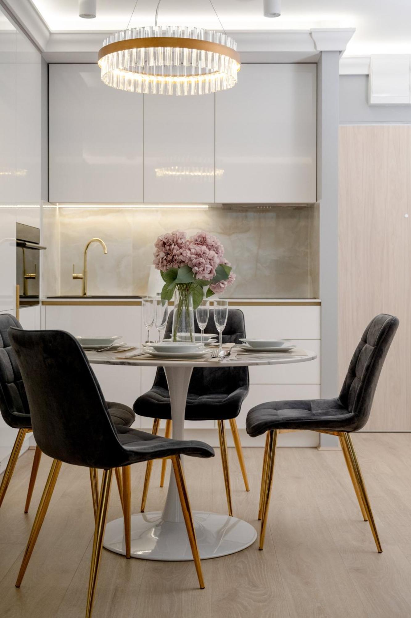 Elegant With Balcony By The Oder River In By Renters Prestige Apartament *