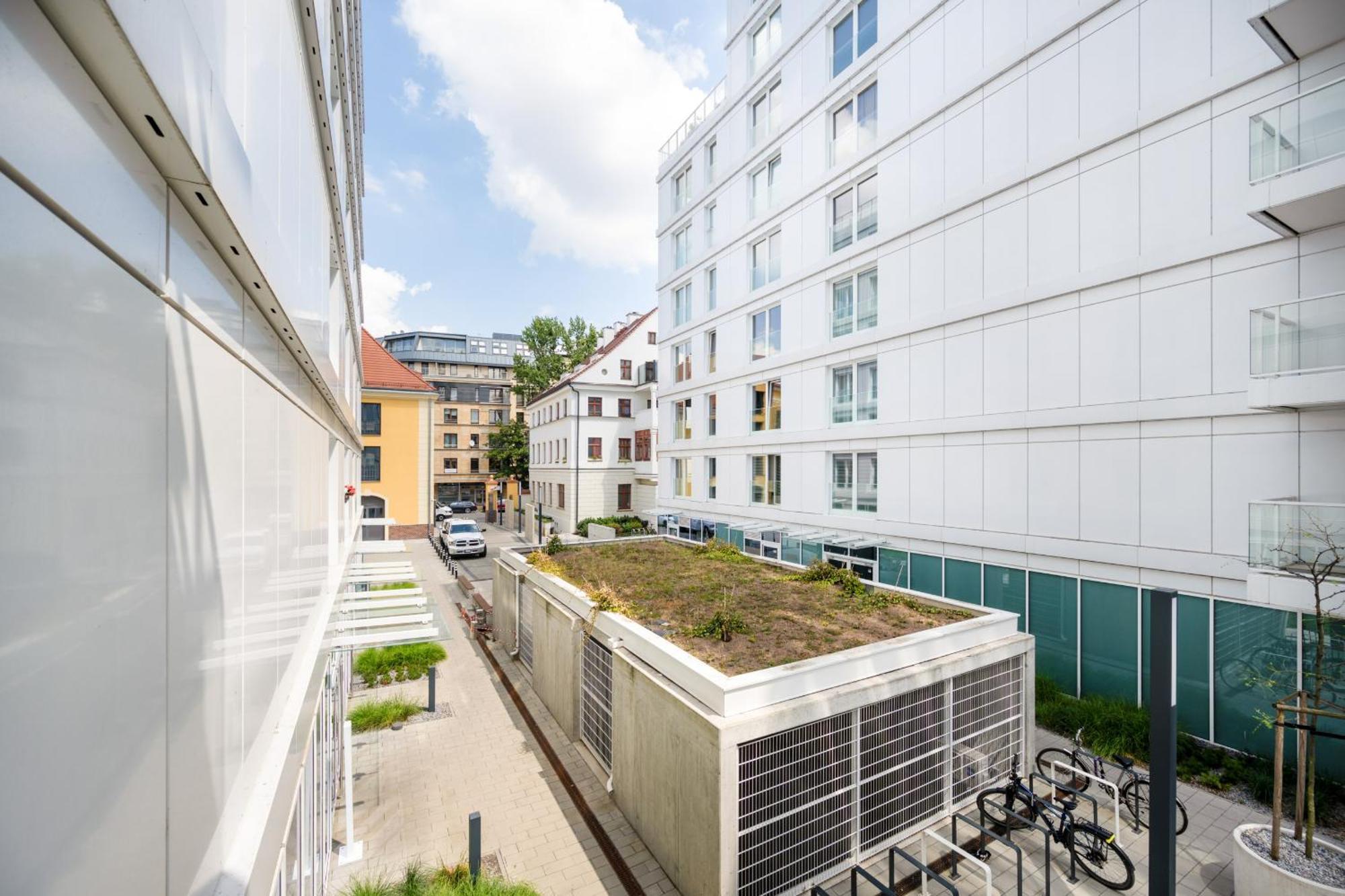 Elegant With Balcony By The Oder River In By Renters Prestige Apartament Wrocław