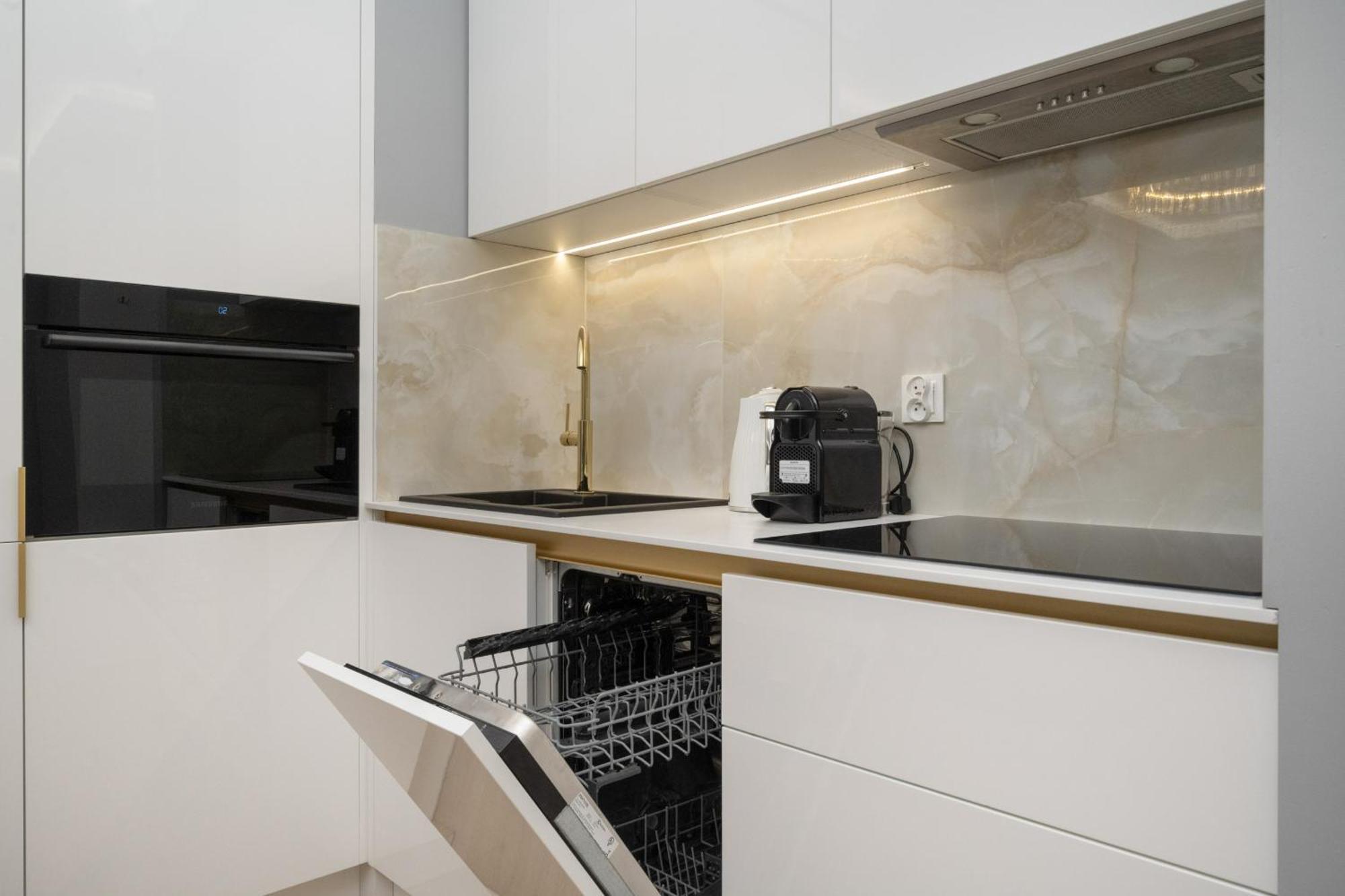 Apartament Elegant With Balcony By The Oder River In By Renters Prestige Wrocław